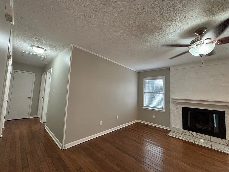 den looking into hallway