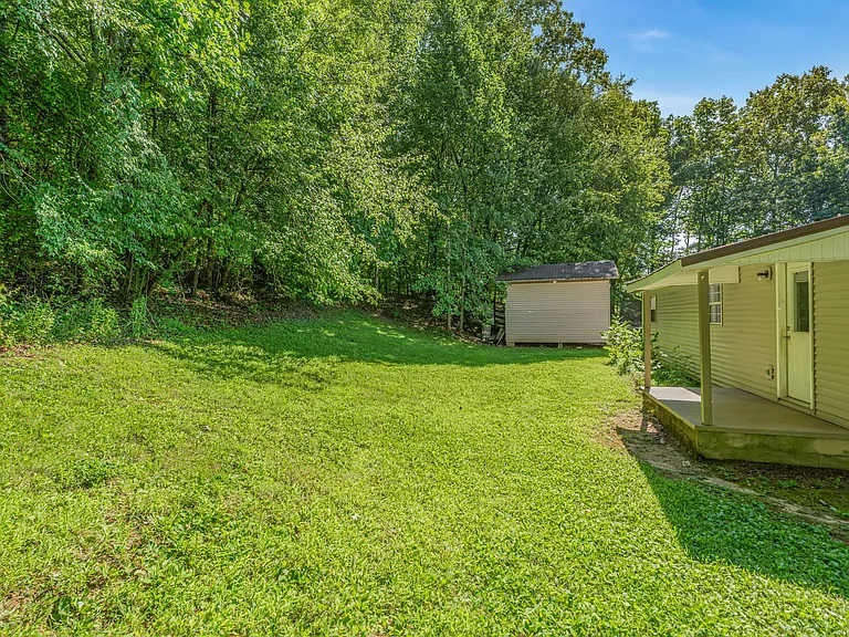 1229 Everett Rd — Photo 33