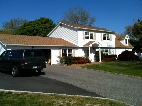 15 Ross Lane, Mount Sinai, NY 11766