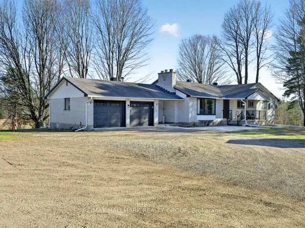 9950 Round Lake Rd, Laurentian Valley, ON K8A 0K5