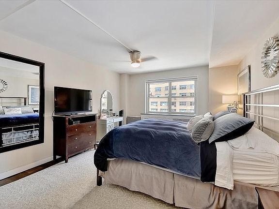 5th image of 35 Park Ave APT 16D