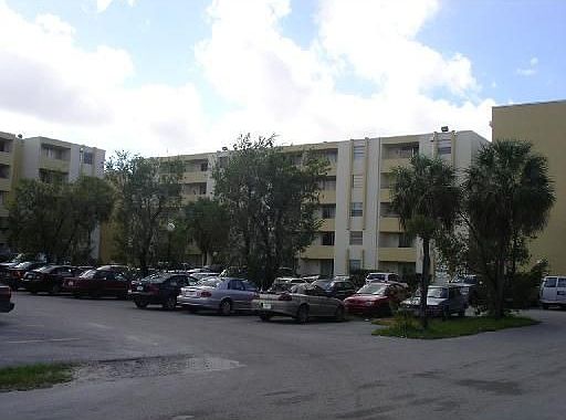 1st image of 10090 NW 80th Ct APT 1323