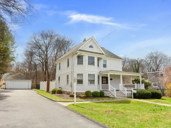 31 Gilbert Street, Ridgefield, CT 06877