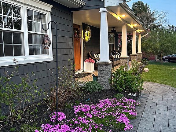 3rd image of 11 Reynolds Road