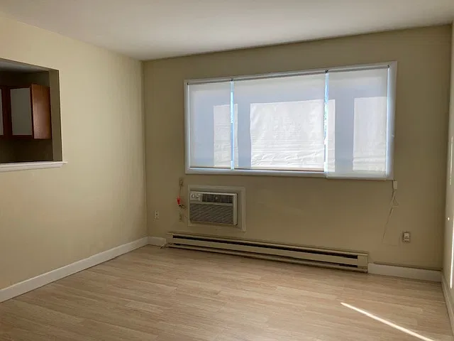 2 bed, 1000 sqft, $1,895 — Photo 2