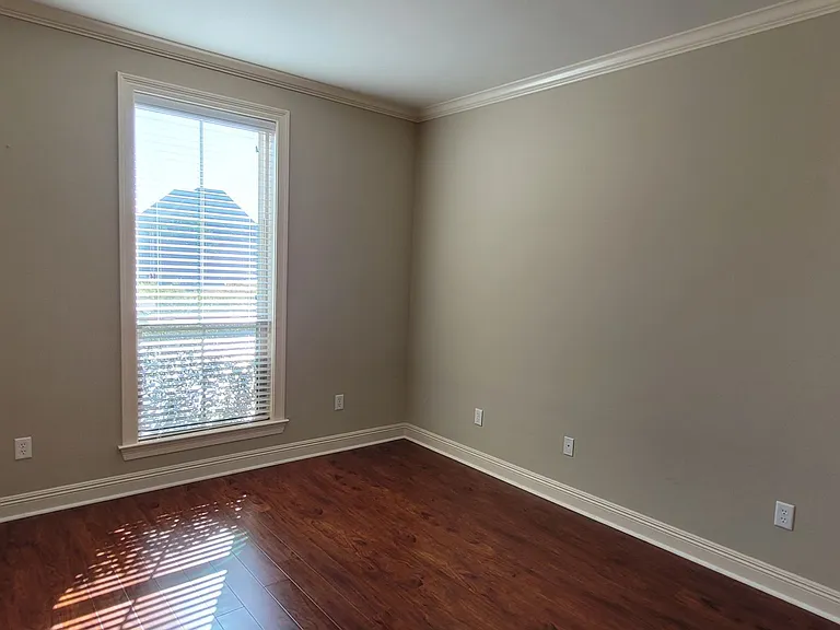 10587 Hill Pointe Ave — Photo 9