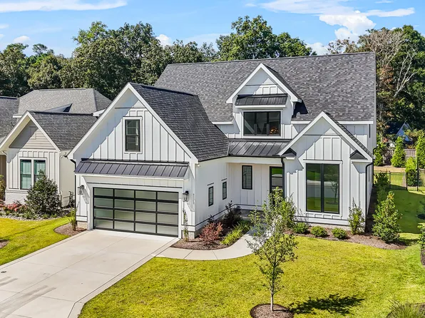 8261 Winding Creek Circle, Wilmington, NC 28411