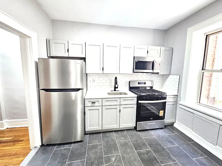 760 Jersey Ave #1 — Photo 11