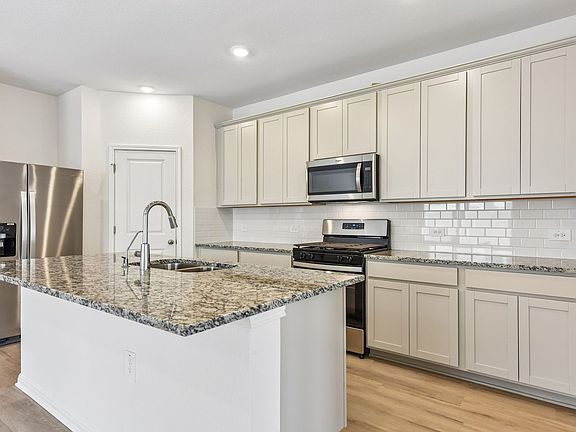 The Reynolds 890 Floorplan