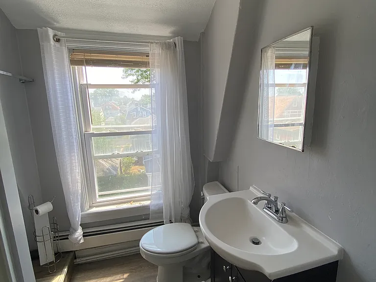 194 Orchard St #3 — Photo 6