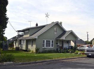 119 SW 6th St, College Place, WA 99324