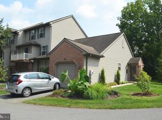 10 River Bend Park, Lancaster, PA 17602