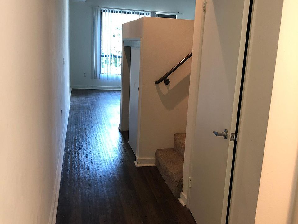 1st image of 635 7th Ave #900
