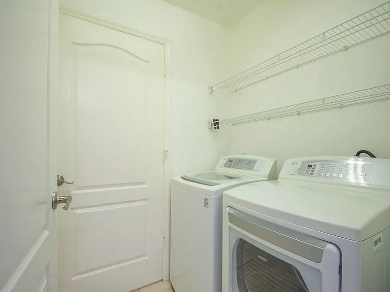 11171 Airport Dr — Photo 22