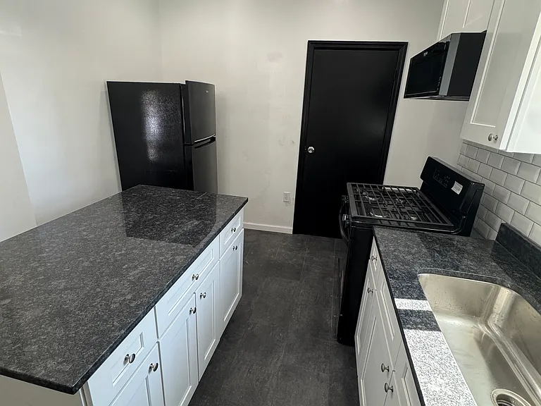 403 Boggs Ave #1 — Photo 2