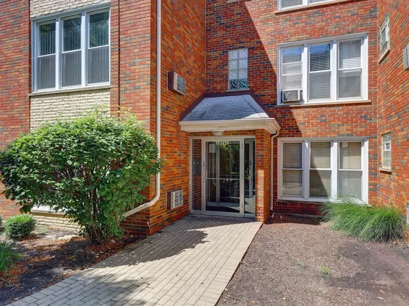 10761 S Pulaski Rd APT 9, Chicago, IL 60655