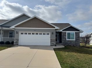 815 Deer Run Dr NE, Cedar Rapids, IA 52402