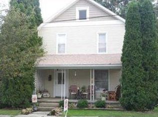 420 McConnell St, Grove City, PA 16127