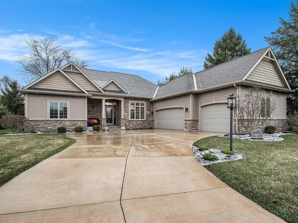 4915 Stern Line Ct, South Bend, IN 46628