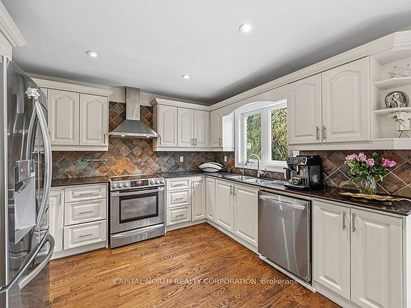 5th image of 105 Rockford Rd