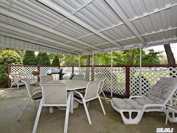 4th image of 13 Yorktown Ct