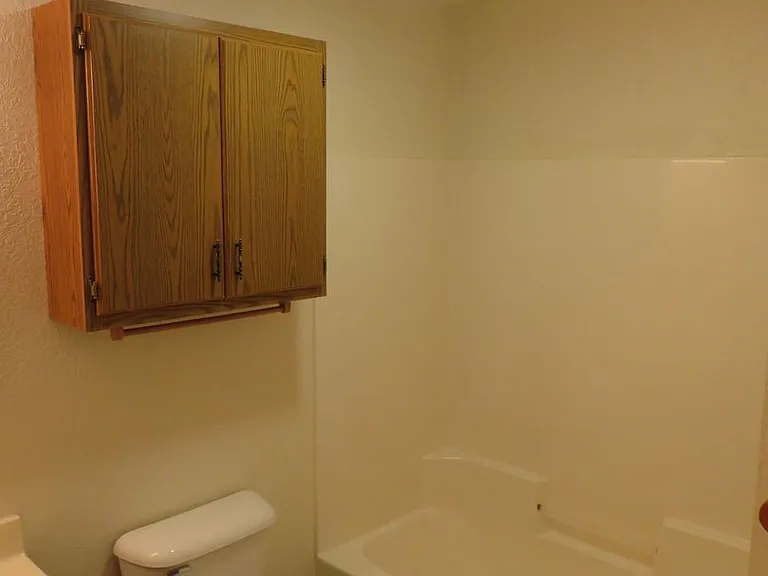 385 Main St — Photo 6