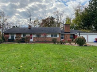 5035 S Clunbury Rd, West Bloomfield, MI 48322
