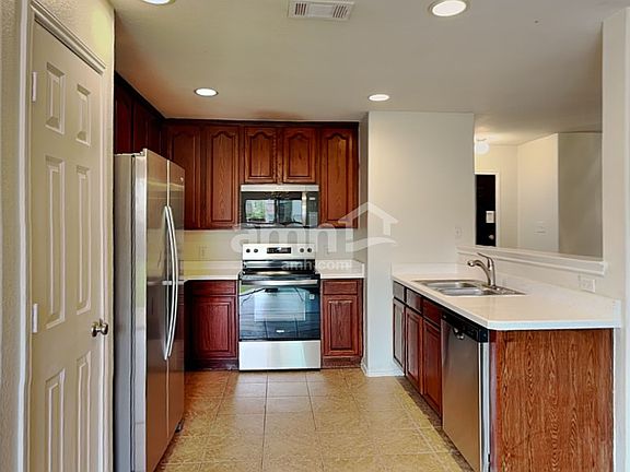 3rd image of 3908 San Lucas Ln