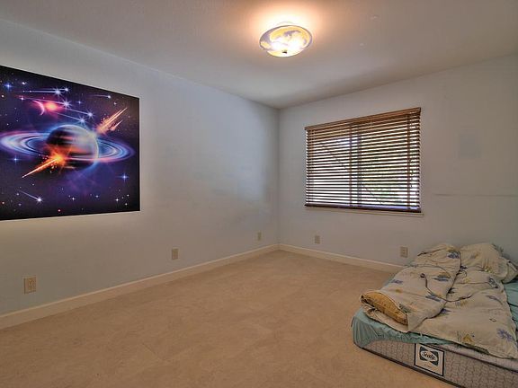 5th image of 2412 Golf Links Cir