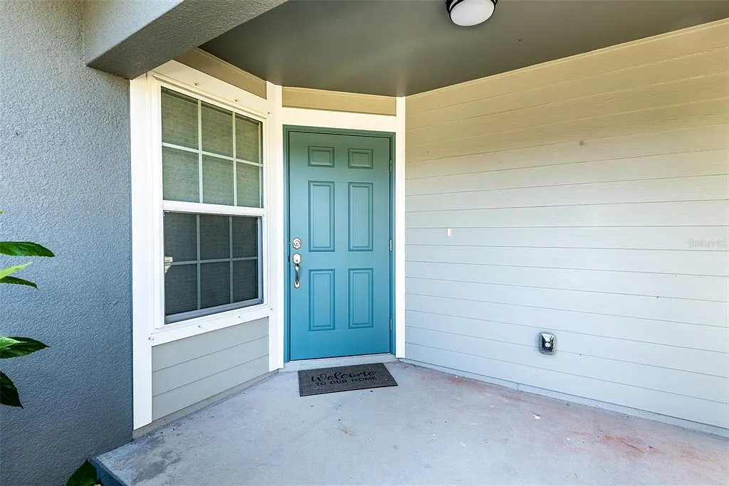 2 bed, 2.0 bath, 1377 sqft, $4,500 — Photo 2