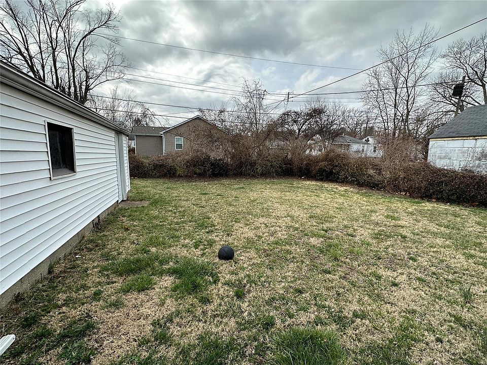 2nd image of 8110 Blanchard Dr