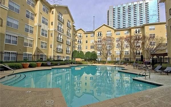 1st image of 800 Peachtree St NE APT 1118