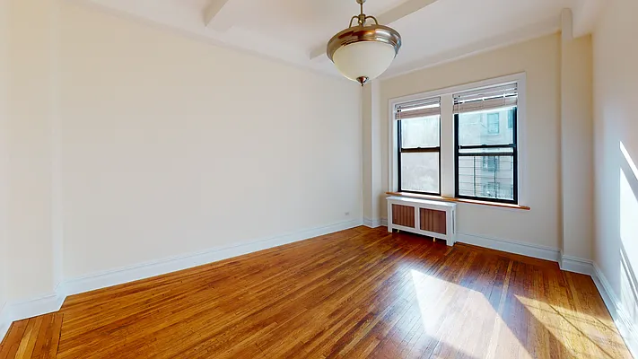 Rented by Bond New York | media 28