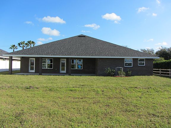 3rd image of 5 Lakeside Pl N