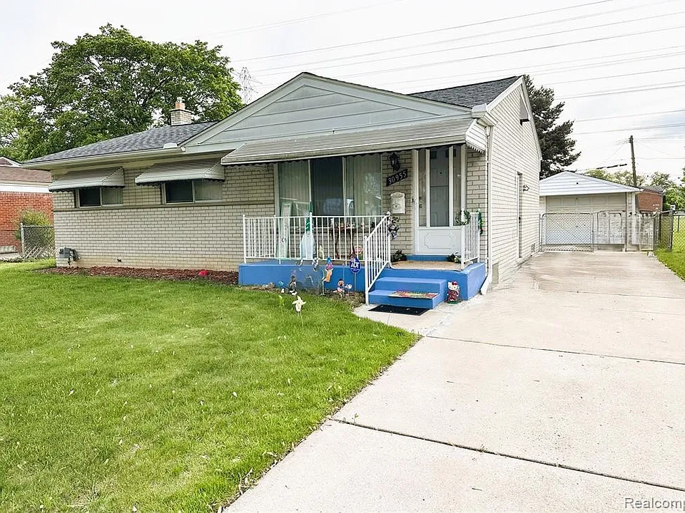 30955 Iroquois Dr