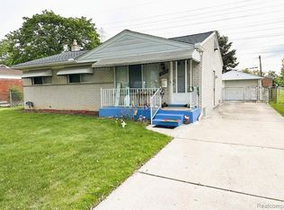 30955 Iroquois Dr, Warren, MI 48088