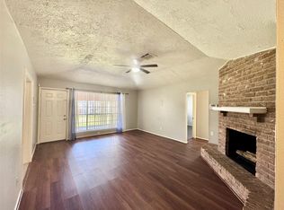 10019 Richtown Ln, Sugar Land, TX 77498