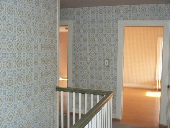 Hallway/Stairway