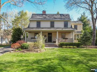 435 Overbrook Rd, Ridgewood, NJ 07450