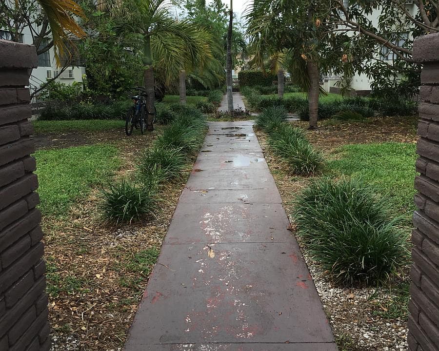 2nd image of 1016 Biarritz Dr #6