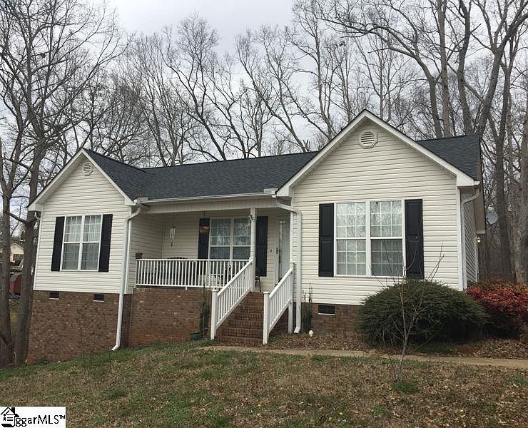 1st image of 527 Holly Run Ct