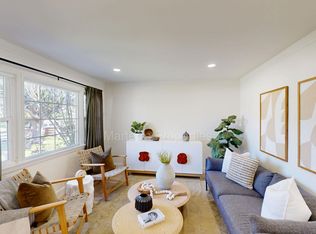 433 E 19th St, Costa Mesa, CA 92627