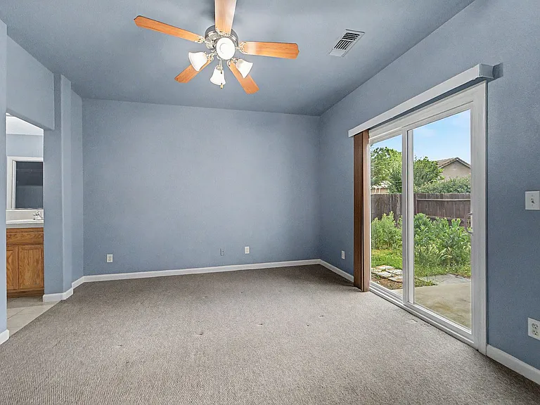 1147 Sam Rider Way — Photo 13