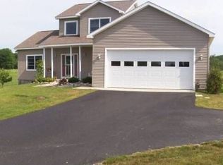 5205 Horseshoe Trl, Petoskey, MI 49770