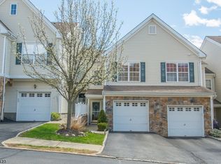 145 Mountainside Dr #14-5, Pompton Lakes, NJ 07442