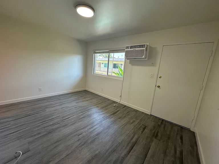 The Reef Apartments — Photo 11