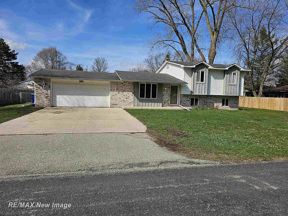 1st image of 4814 Schneider St