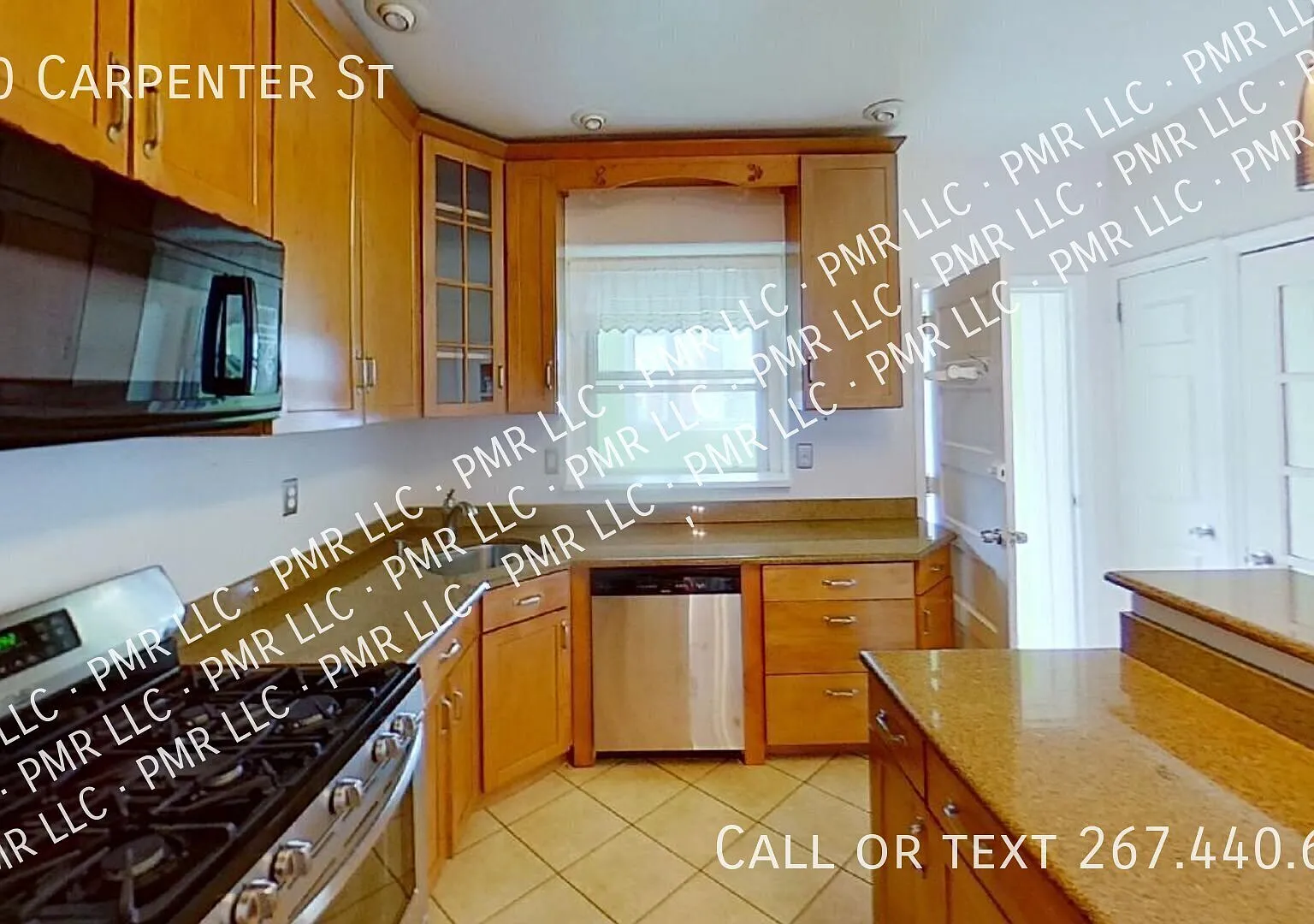 Spacious 5-Bedroom Cobbs Creek Townhome with Garage and Driveway — Photo 2