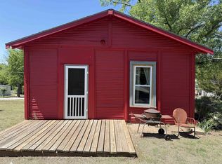 250 NE Hummingbird Rd, Medicine lodge, KS 67104