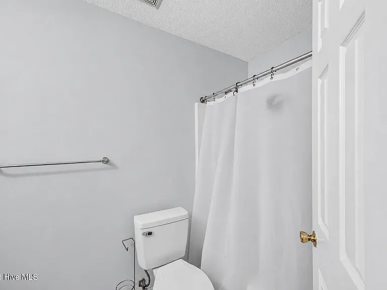 4810 Golden Leaf Ln — Photo 16